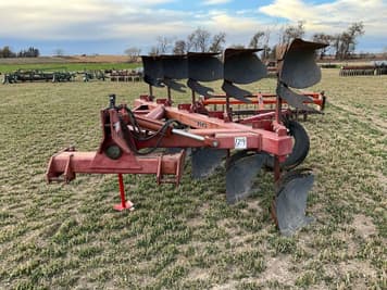 Main image International Harvester 165